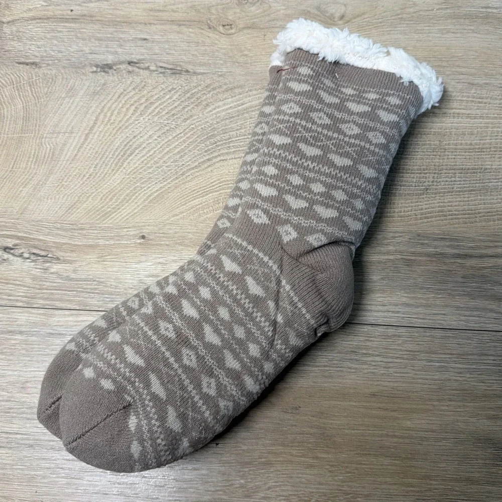 MUK LUKS Womens Cabin Socks Size S/M Fair Isle Jojoba Infused Faux Fur Lined NWT